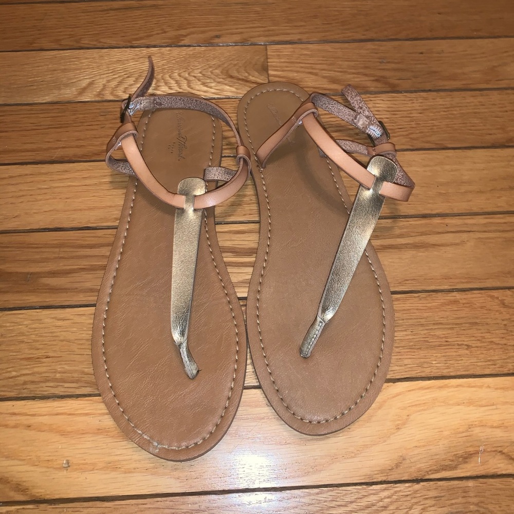 Gold/Cognac Gold Thong Sandals